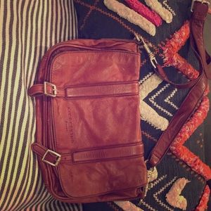 Liebeskind crossbody bag in cranberry